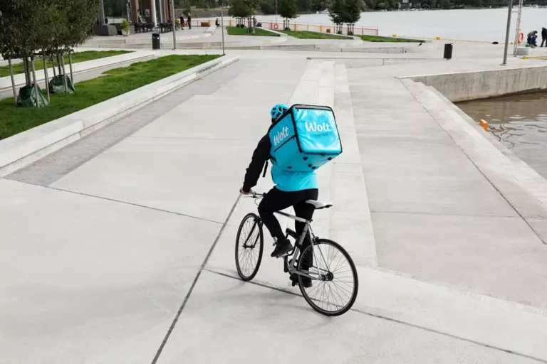 Wolt bike