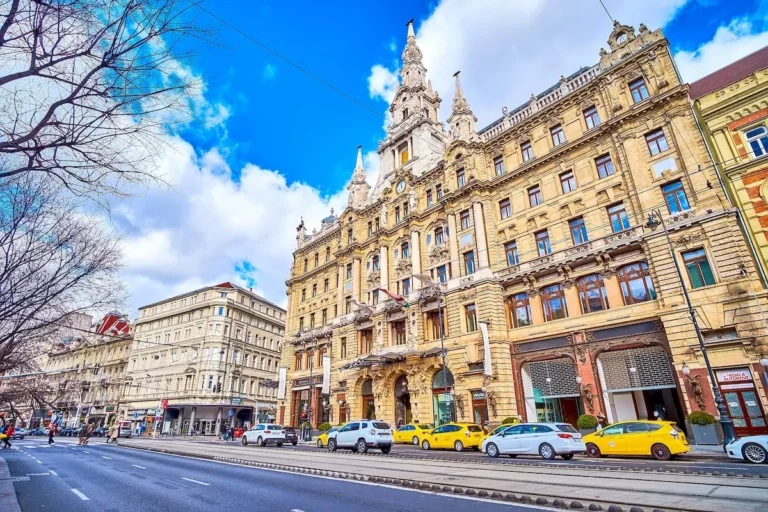 Historical New York Palace Budapest Hotel