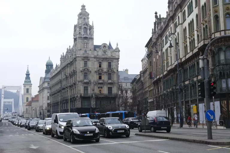 Car traffic Budapest